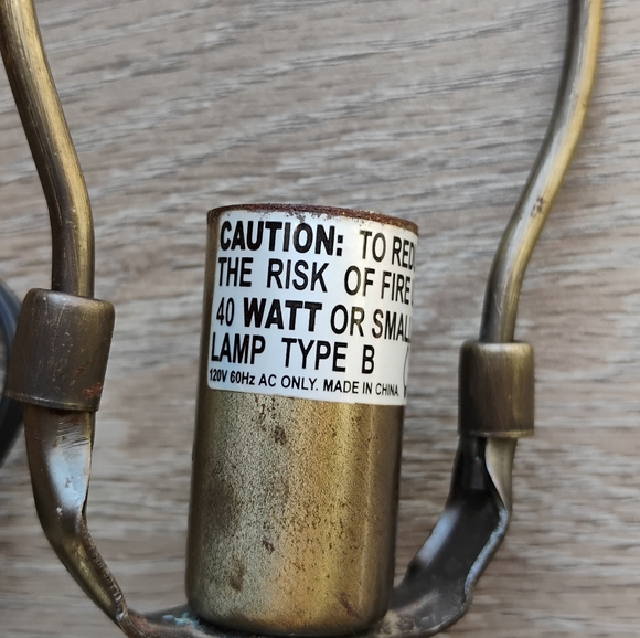 Tiffany Style Stained Glass Table Lamp Night Light Pink Roses Electric 12.5" - Picture 16 of 16